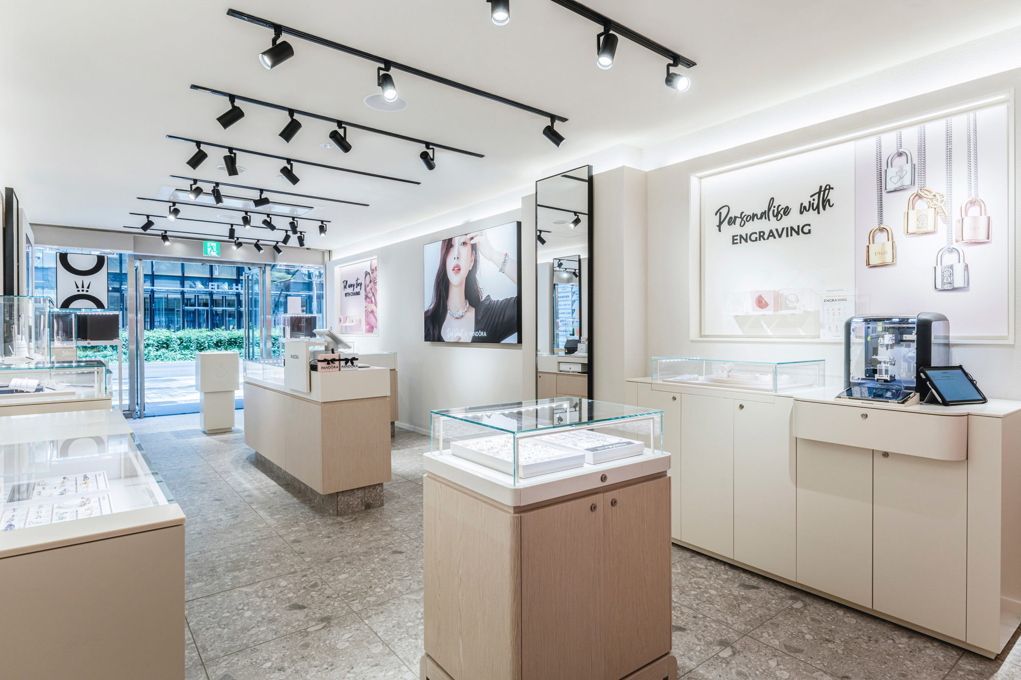 PANDORA 名古屋栄の内装ディテール